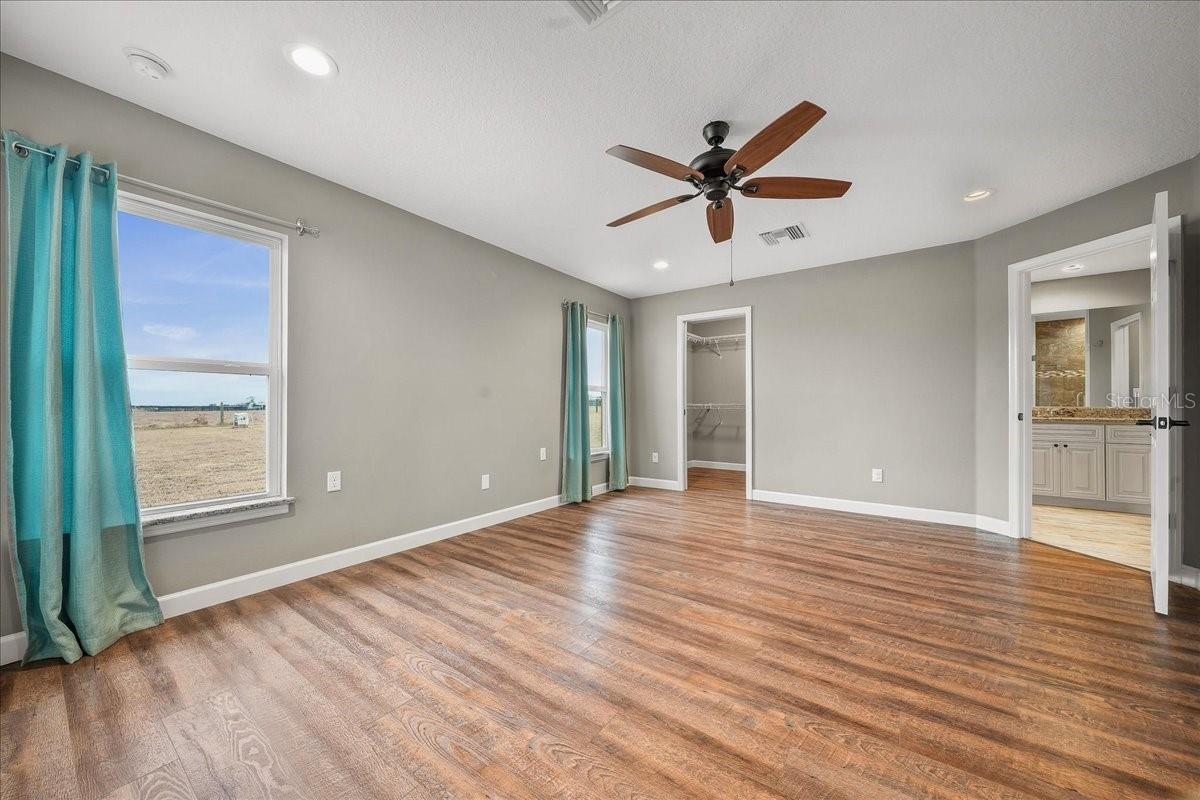 COUNTRY MILE FARMS - Residential