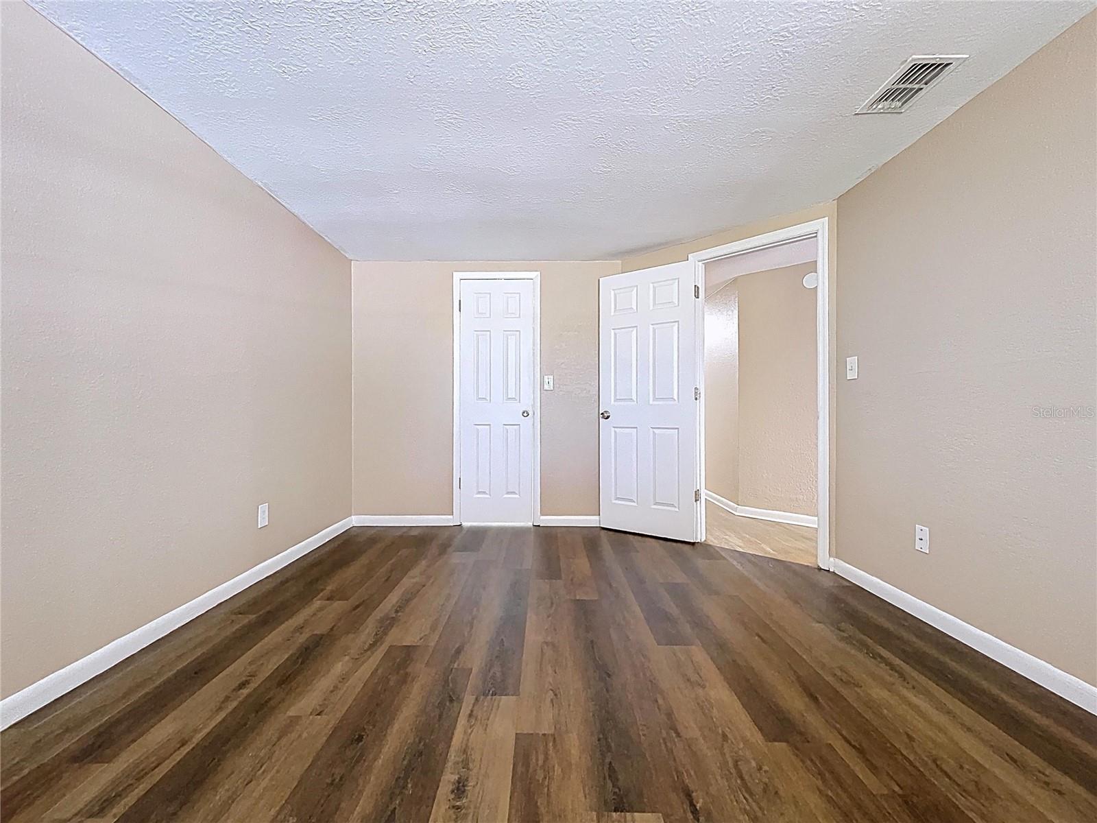 EMBASSY HILLS - Residential