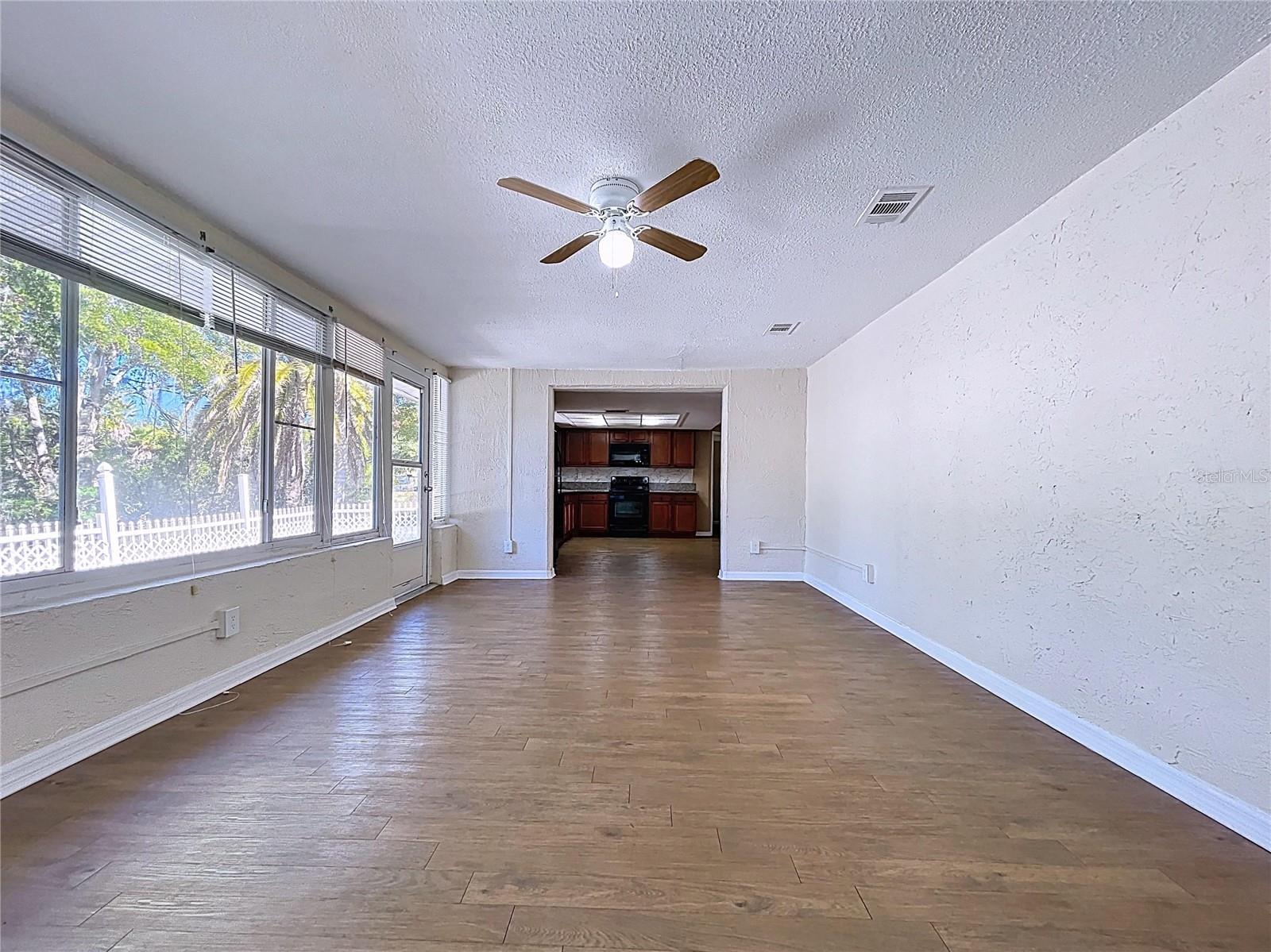 EMBASSY HILLS - Residential