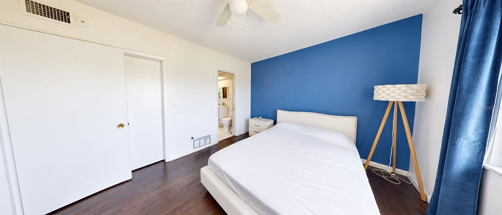 2850 W GOLF BOULEVARD 212