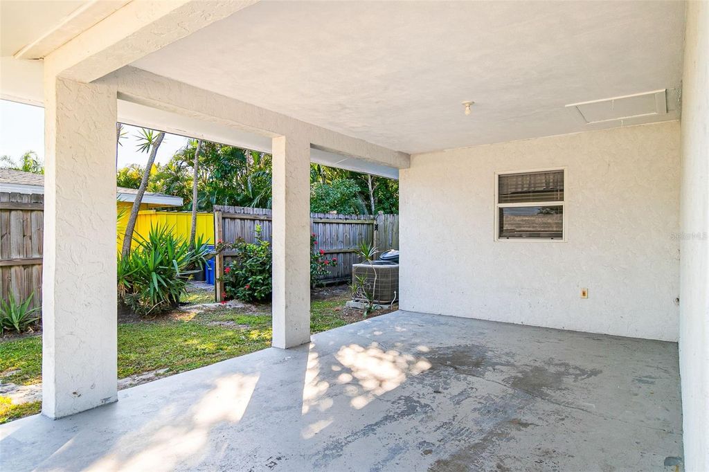 Photo of 2412 Grove Street, Sarasota, FL 34239 (MLS # A4673134)