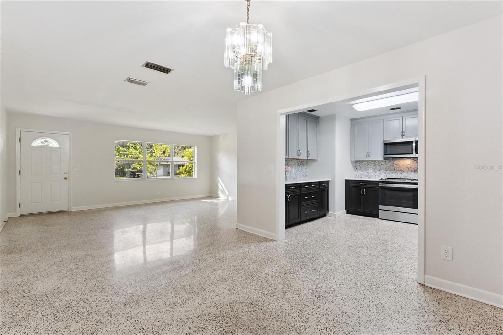 WATERFRONT ESTATES 2ND ADD - Residential