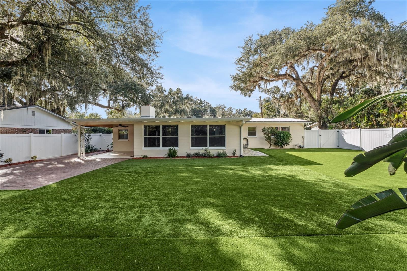 WATERFRONT ESTATES 2ND ADD - Residential