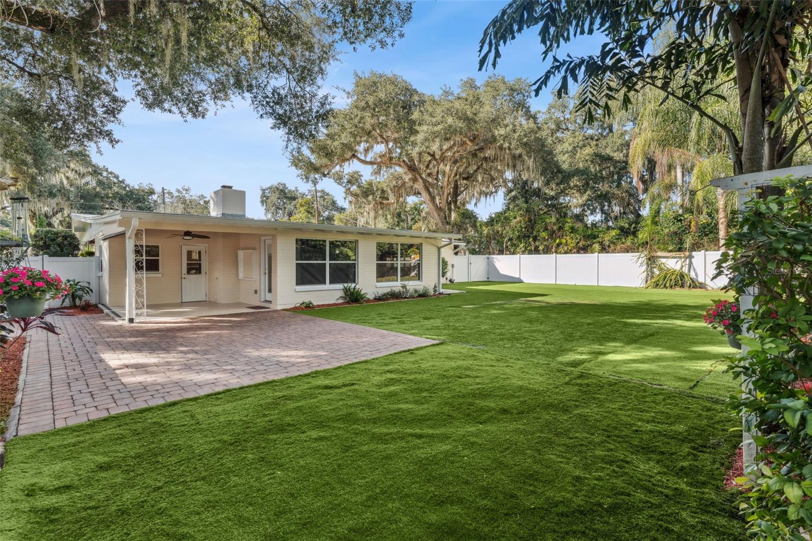 WATERFRONT ESTATES 2ND ADD - Residential