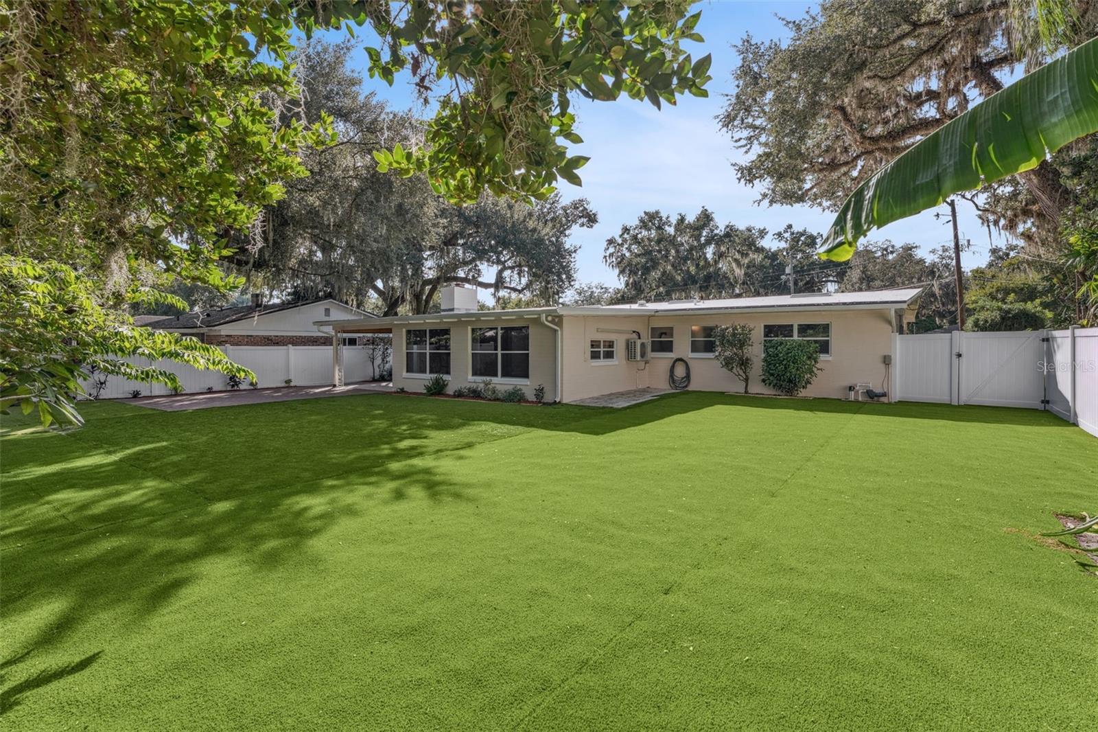 WATERFRONT ESTATES 2ND ADD - Residential