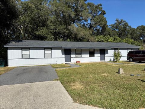 Photo of 1909 NW 6th Street, Ocala, FL 34475 (MLS # OM714233)