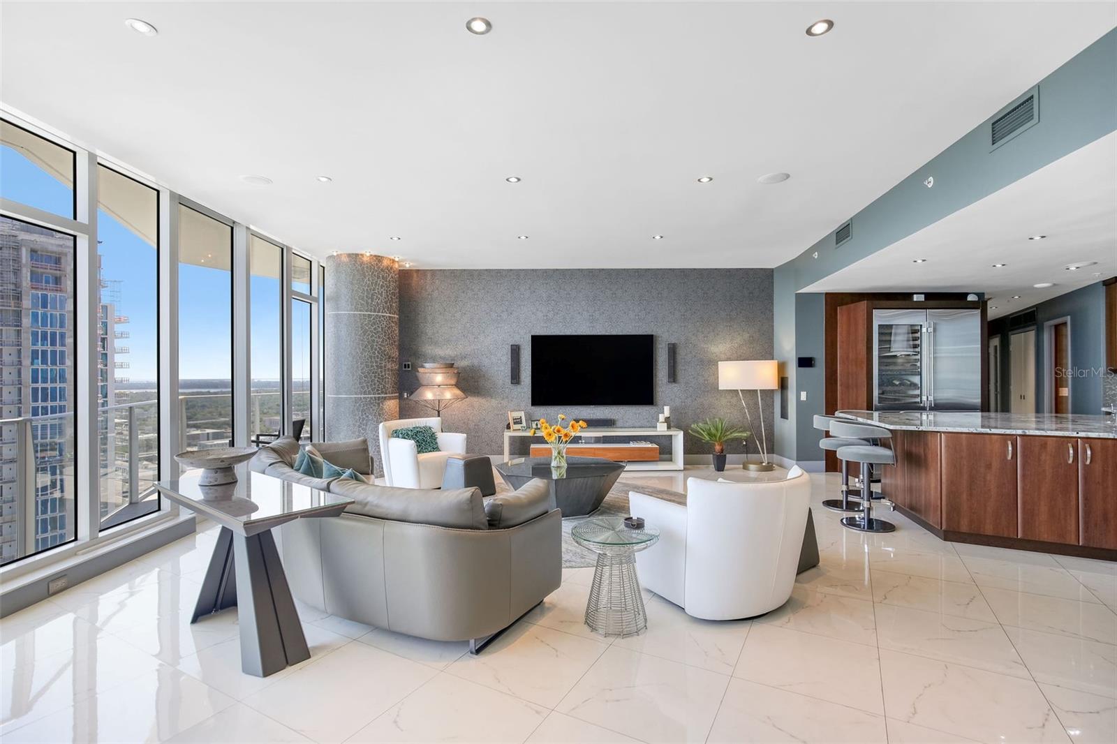 SIGNATURE PLACE CONDO - Residential