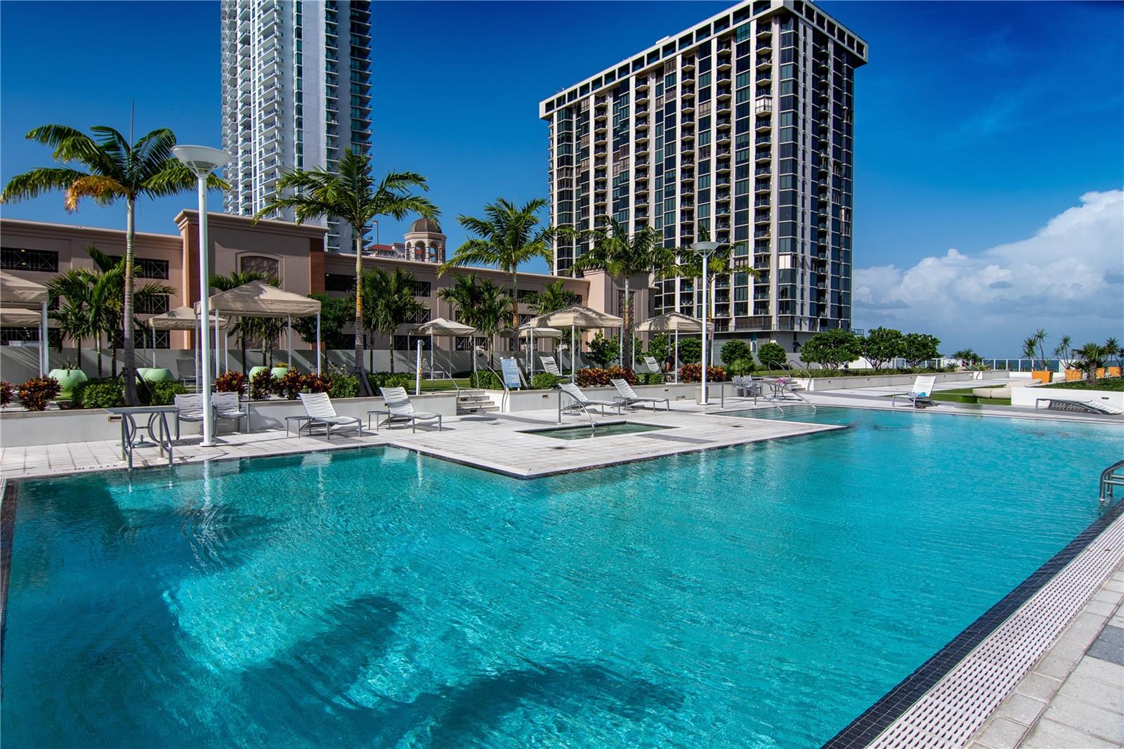 SIGNATURE PLACE CONDO - Residential