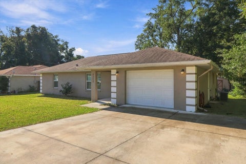 Tiny photo for 8372 SE 156th Street, Summerfield, FL 34491 (MLS # OM734429)