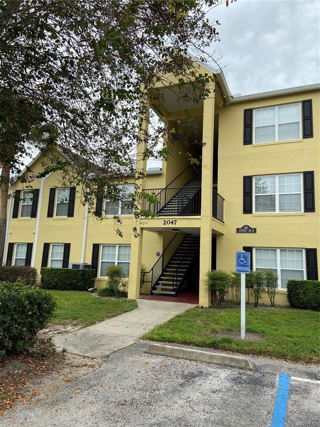 Photo of 2047 Dixie Belle Drive #2047H, Orlando, FL 32812 (MLS # S5149197)
