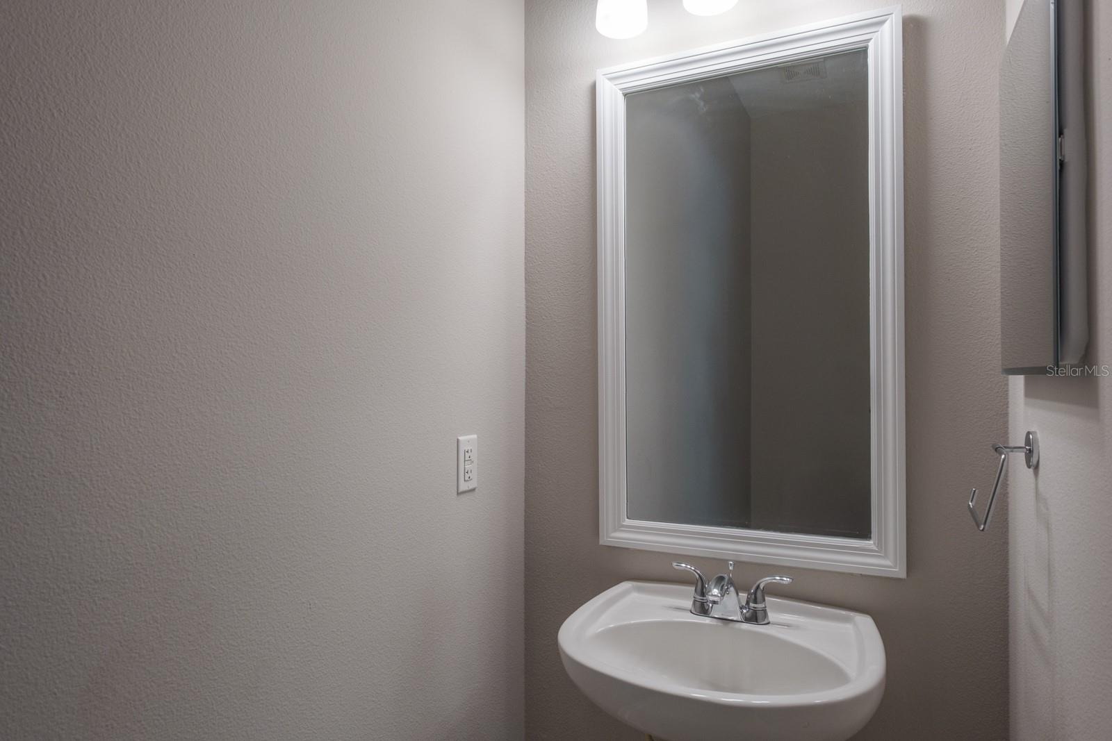 BAYOU GRANDE TOWNHOME COMMUNITY - Residential Lease