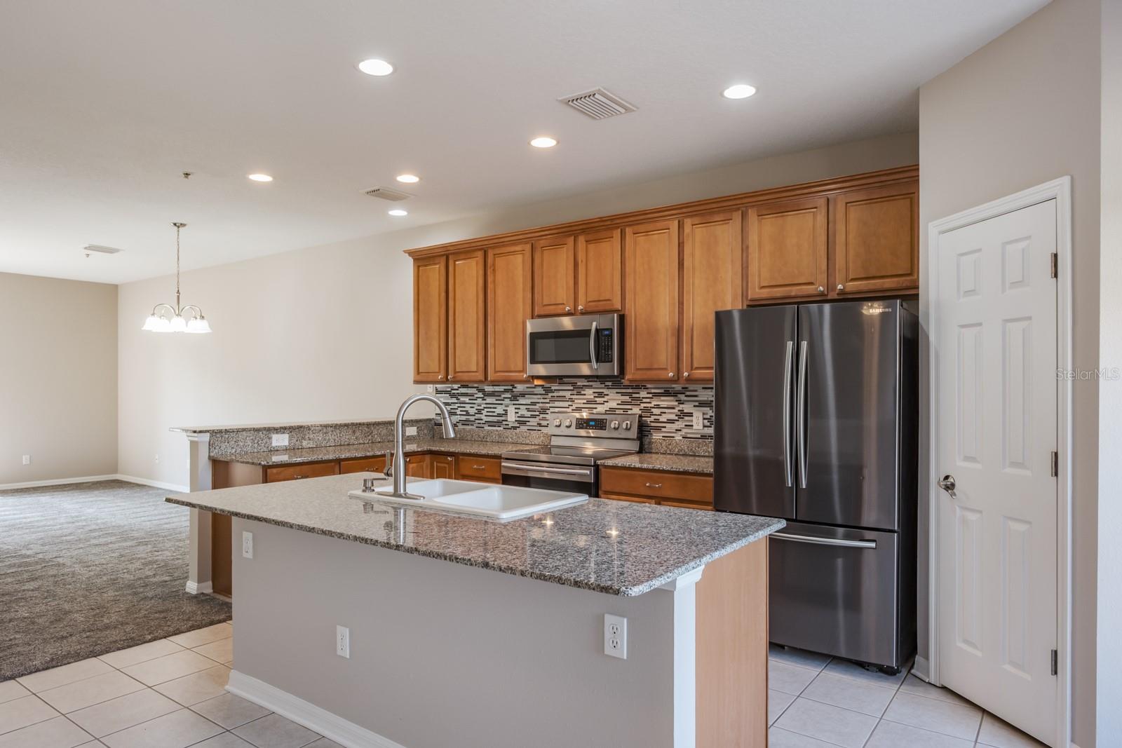 BAYOU GRANDE TOWNHOME COMMUNITY - Residential Lease