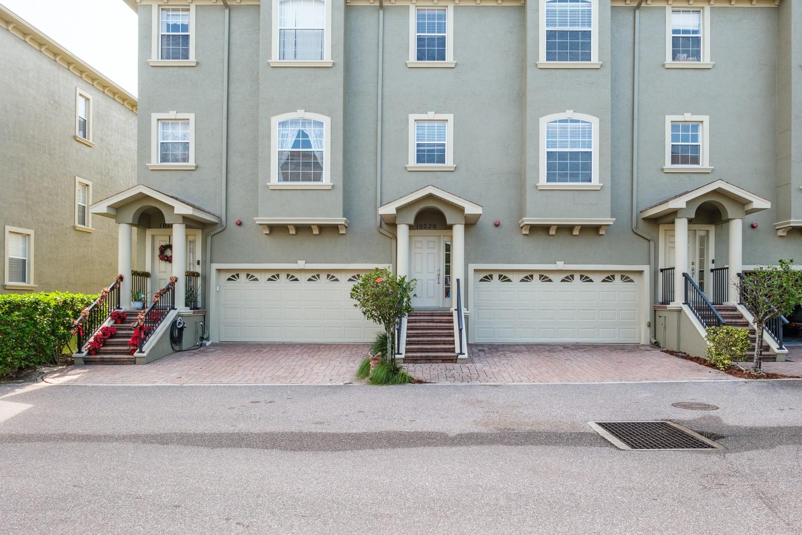 BAYOU GRANDE TOWNHOME COMMUNITY - Residential Lease