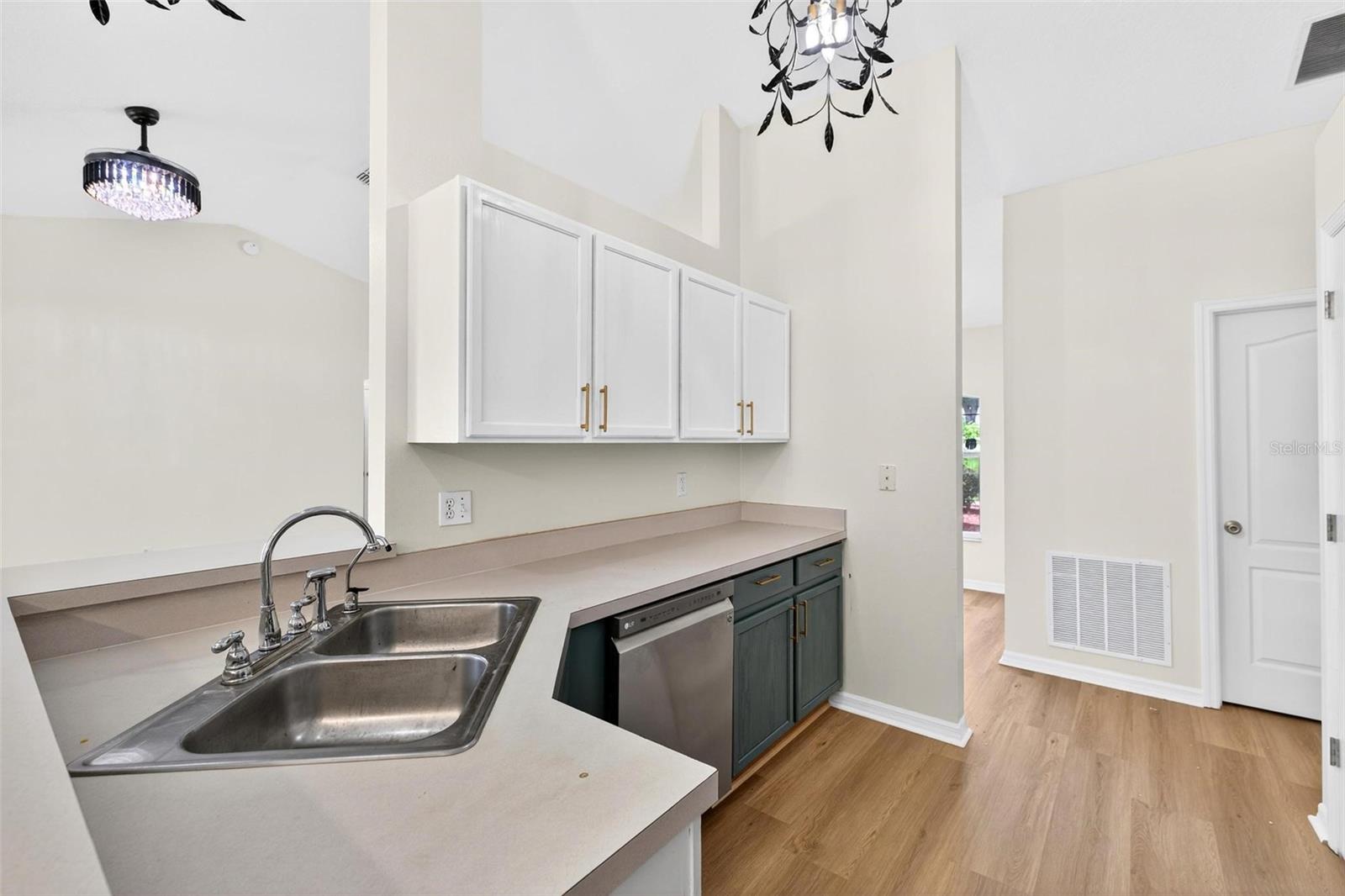 QUAIL VALLEY PHASE III - Residential