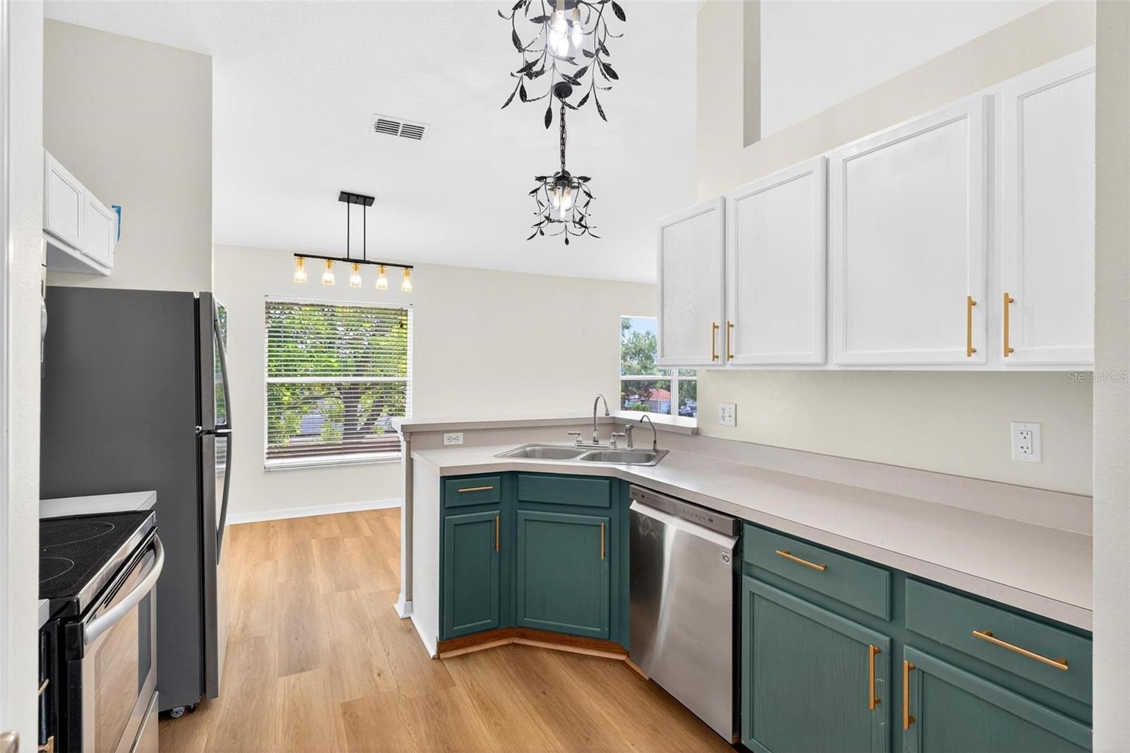 QUAIL VALLEY PHASE III - Residential