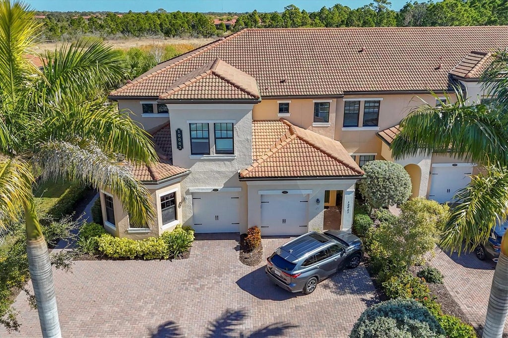 Photo of 10063 Crooked Creek Drive #101, Venice, FL 34293 (MLS # N6145952)