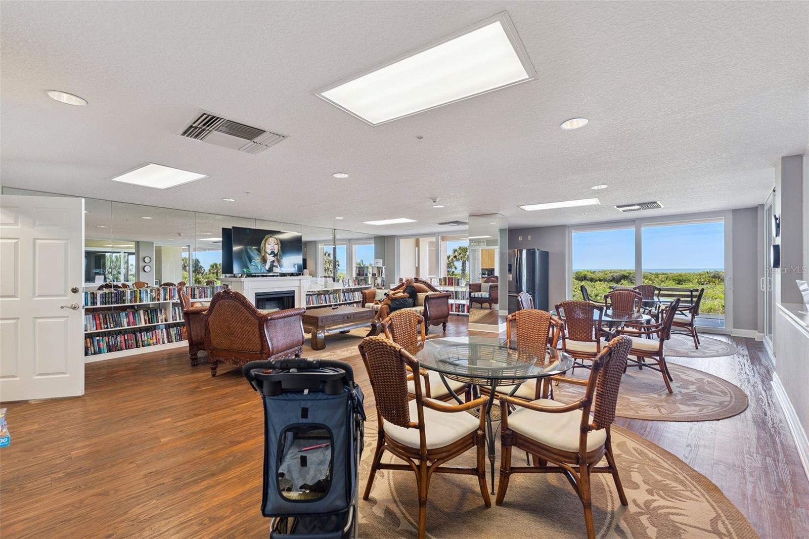 SURF CLUB 03 CONDO - Residential
