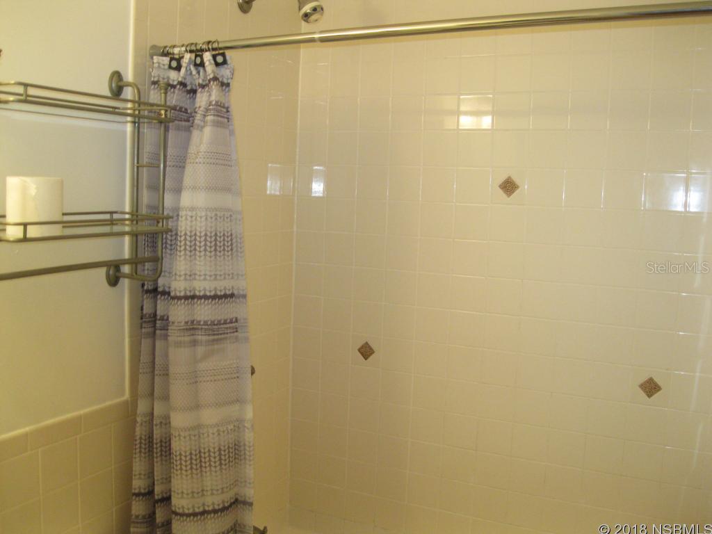 Florida Shores 01 - Residential