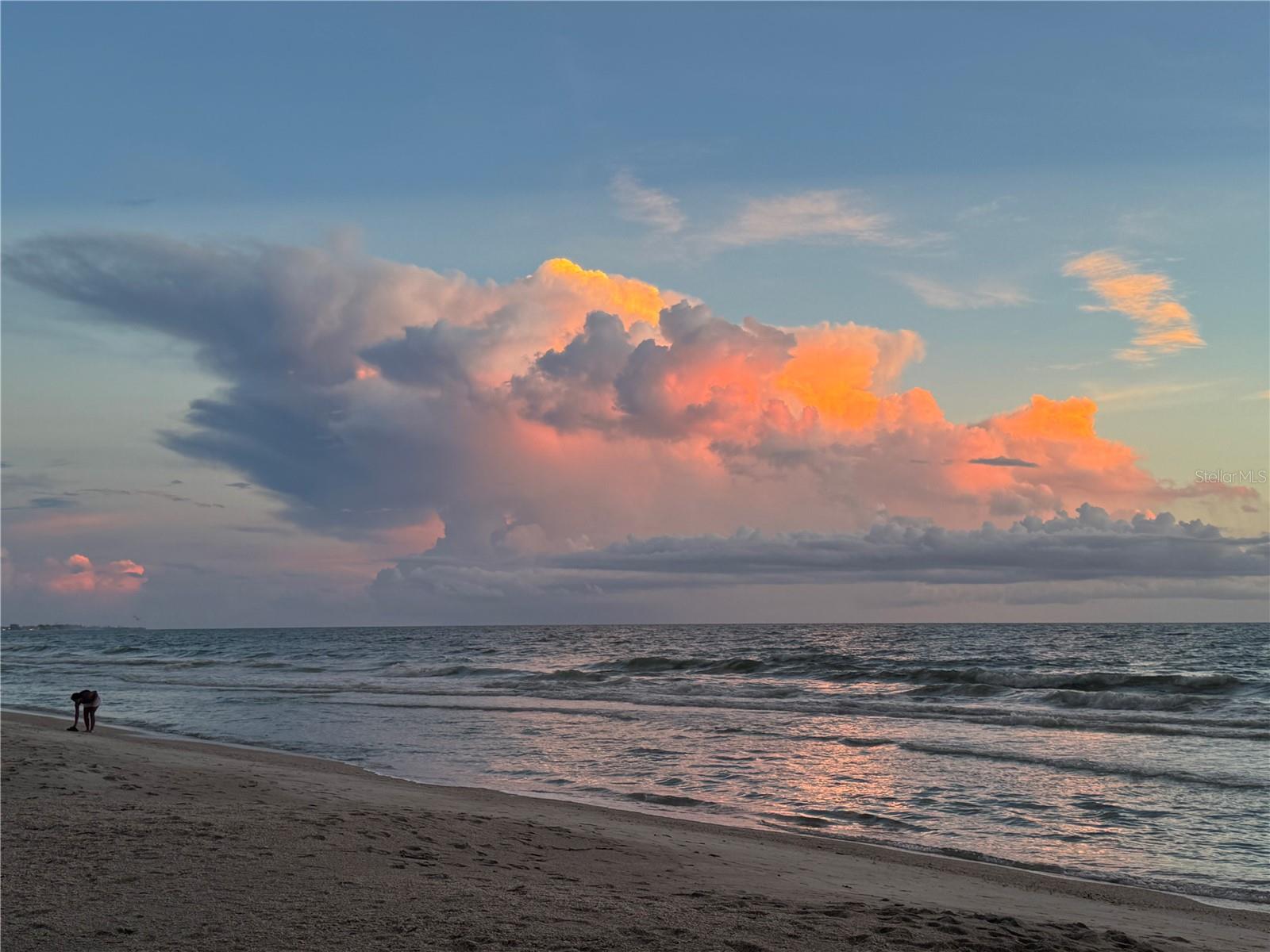 42ND STREET COASTAL COTTAGES - Residential