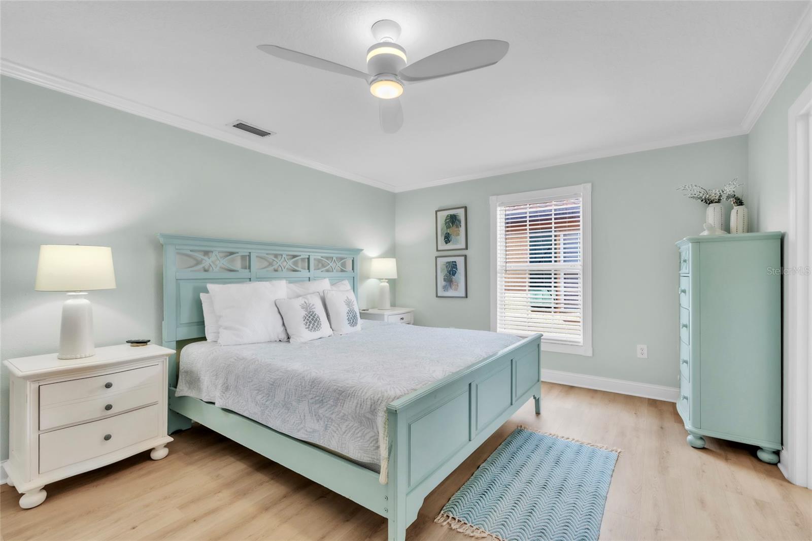 42ND STREET COASTAL COTTAGES - Residential