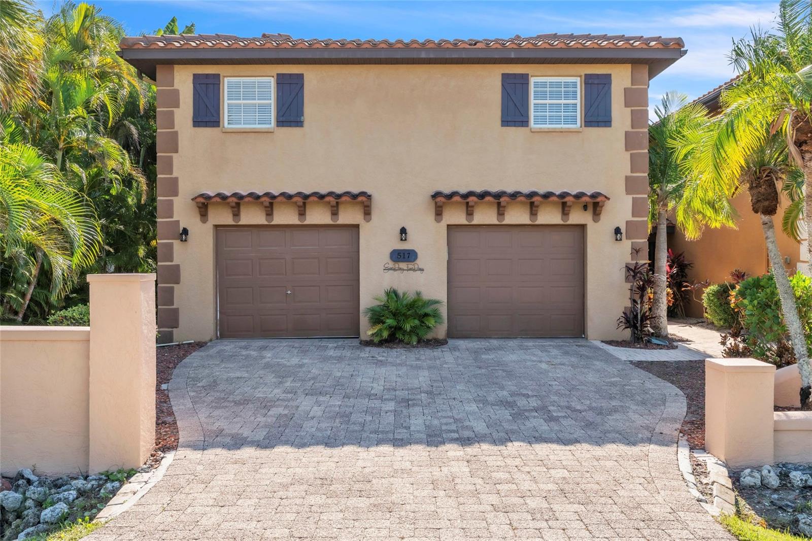 42ND STREET COASTAL COTTAGES - Residential