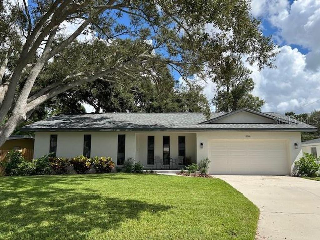 Photo of 2041 Yale Avenue, Dunedin, FL 34698 (MLS # TB8435618)