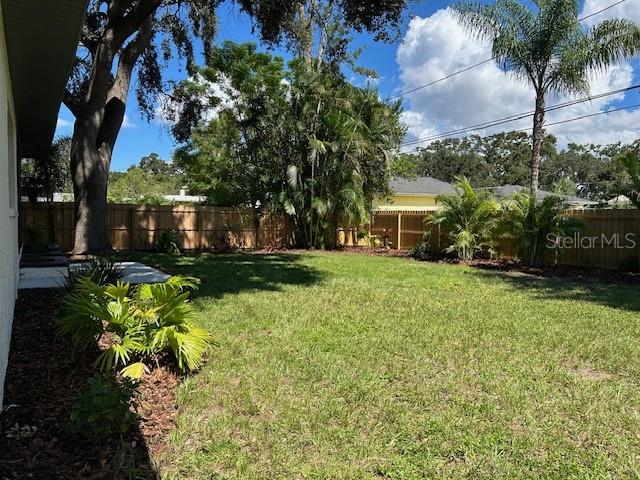 DUNEDIN ISLES COUNTRY CLUB - Residential