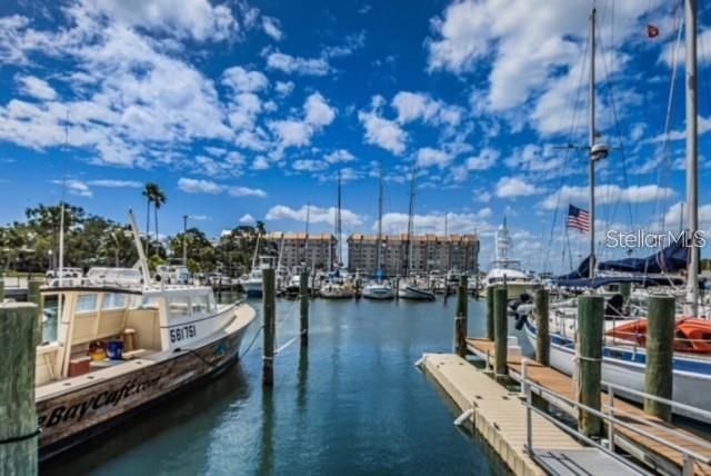 DUNEDIN ISLES COUNTRY CLUB - Residential