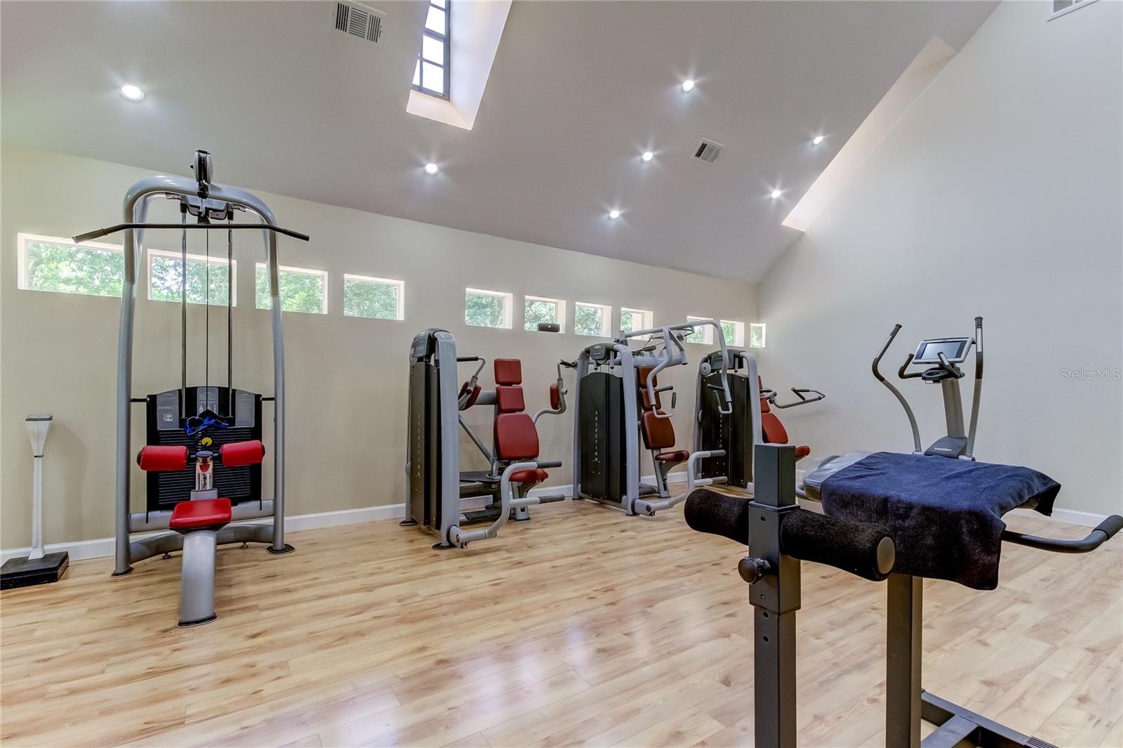 TAMPA & TARPON SPGS LAND CO - Residential