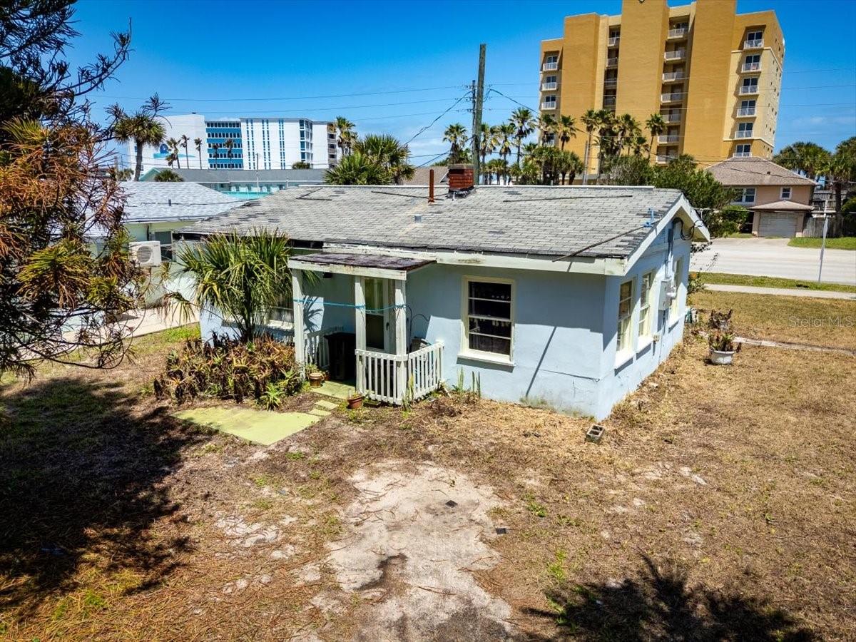 NEW SMYRNA BEACH - Residential