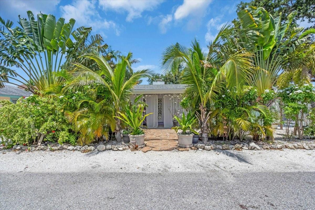 BAYVIEW - Residential Income