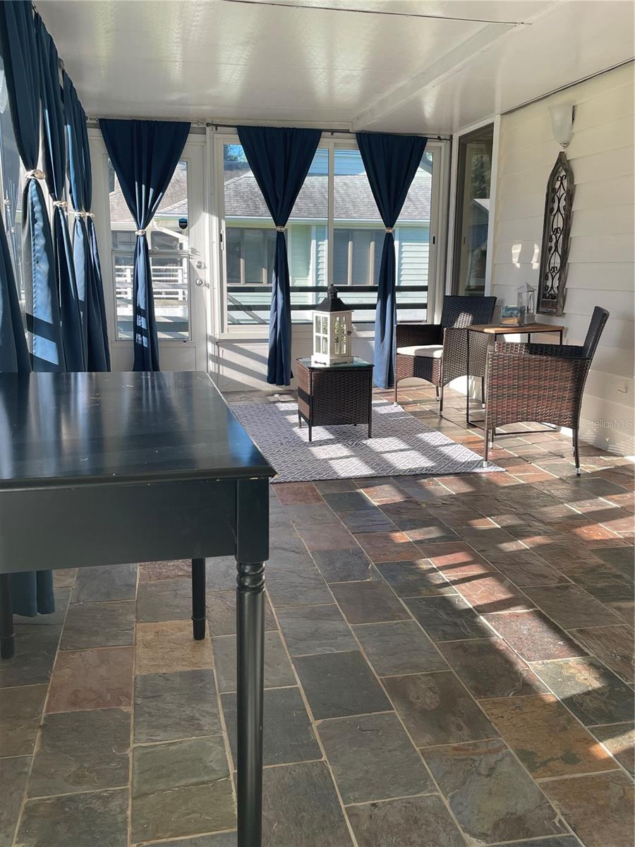 POINTE ALEXIS SOUTH - Residential