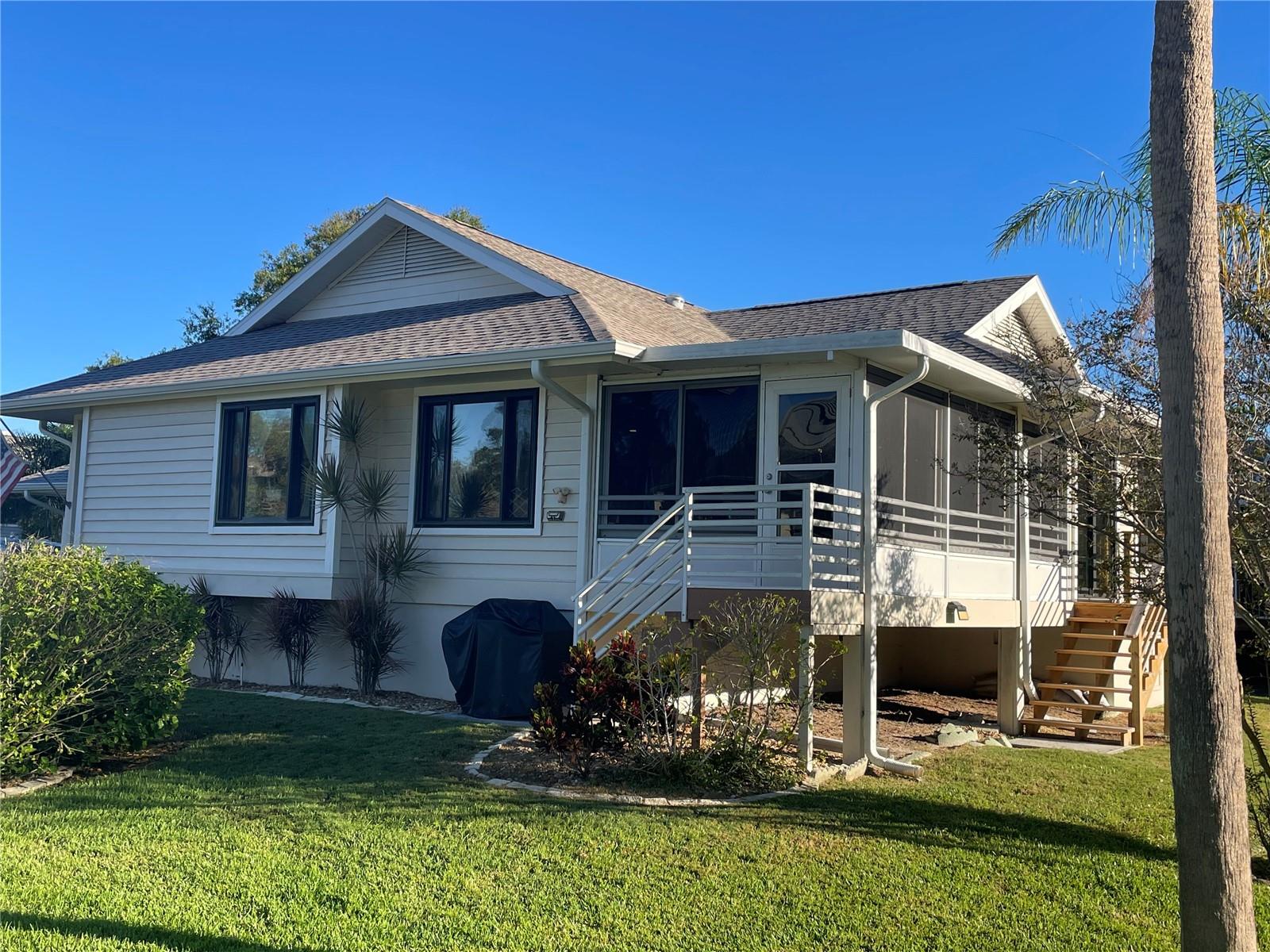 POINTE ALEXIS SOUTH - Residential
