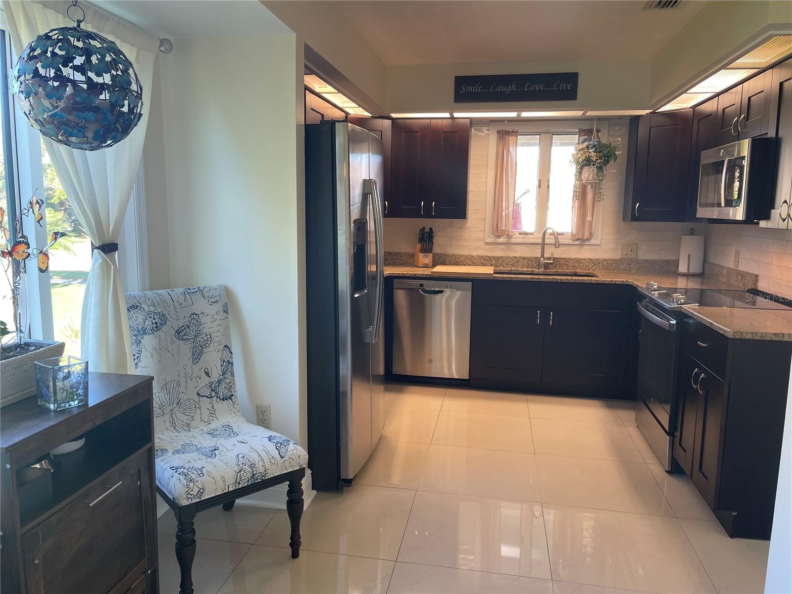 POINTE ALEXIS SOUTH - Residential