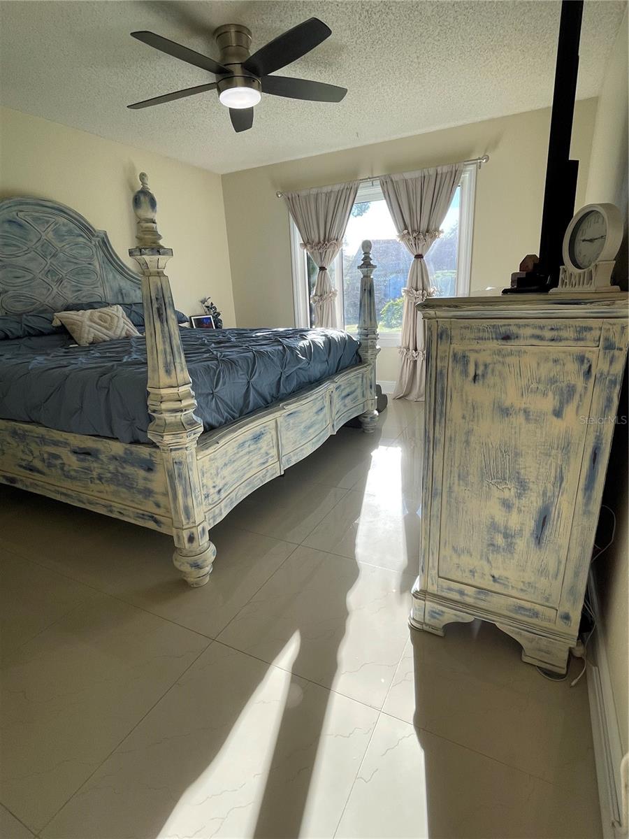 POINTE ALEXIS SOUTH - Residential