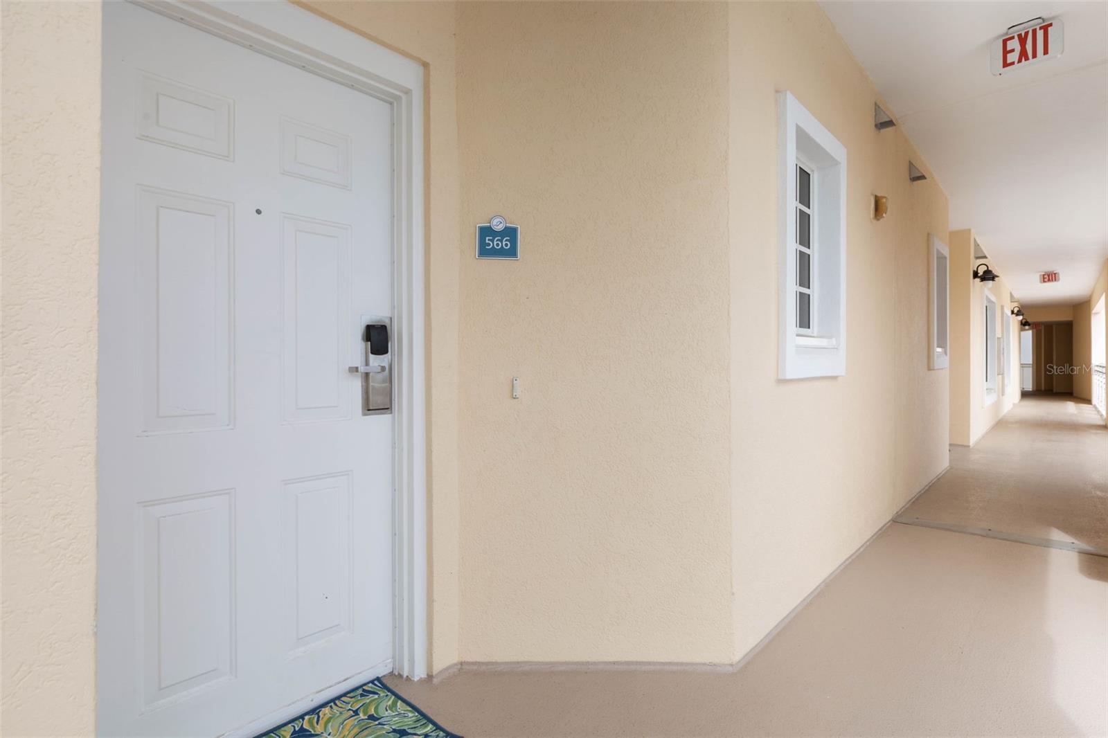 102 YACHT HARBOR DRIVE 566