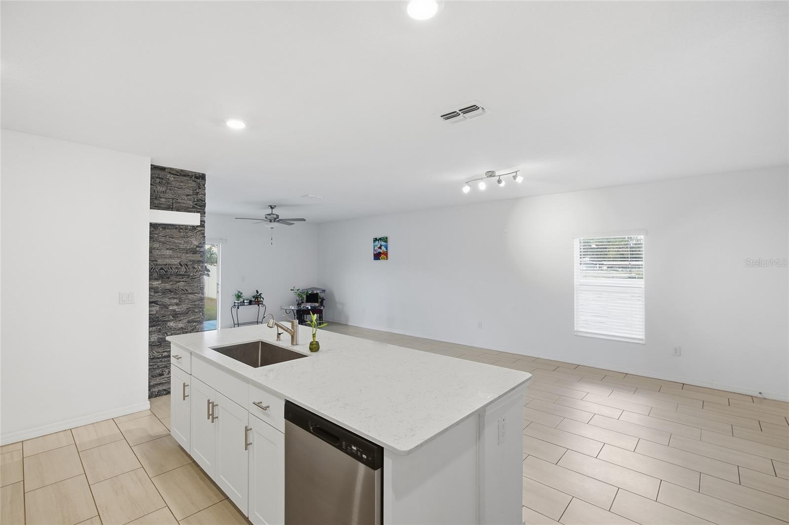 CONNERTON VILLAGE 4 PH 1 - Residential