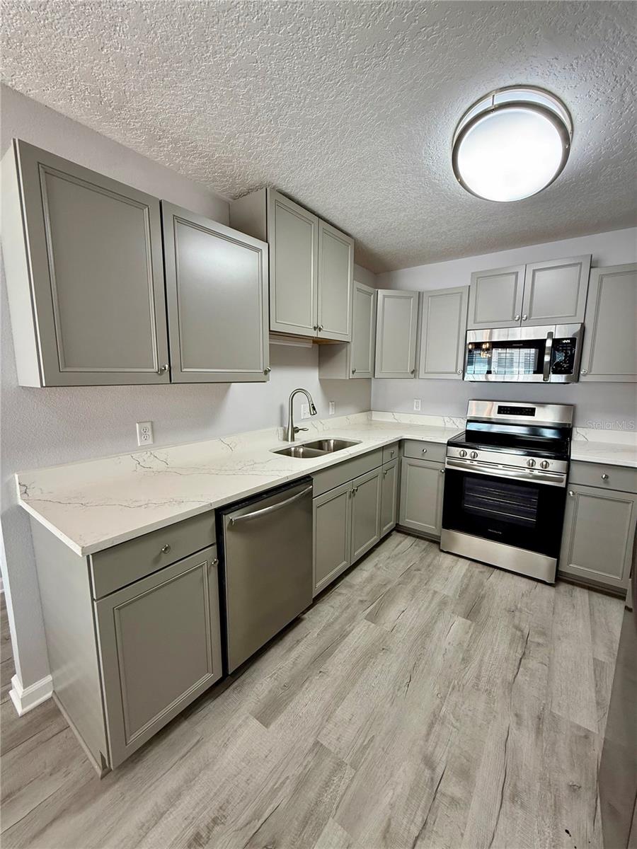 GLEN EAGLES GOLF VILLA - Residential Lease