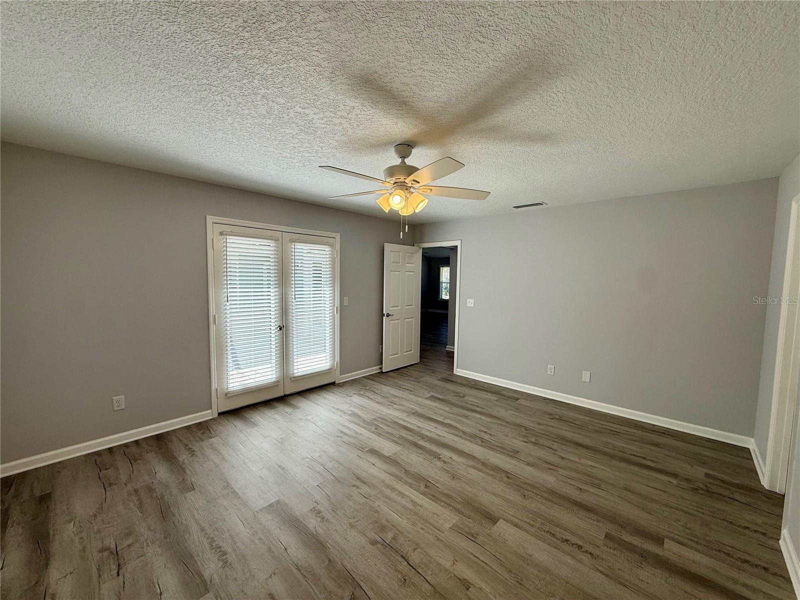 GLEN EAGLES GOLF VILLA - Residential Lease