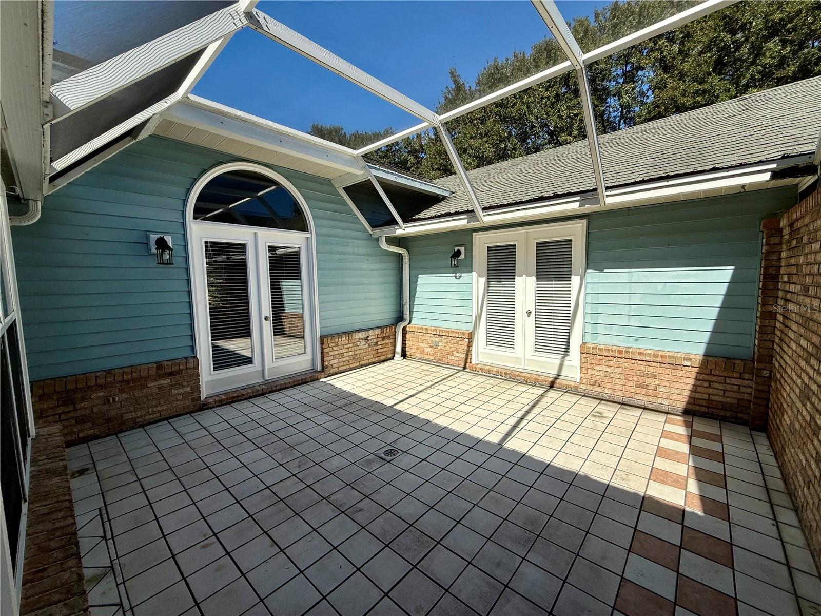 GLEN EAGLES GOLF VILLA - Residential Lease