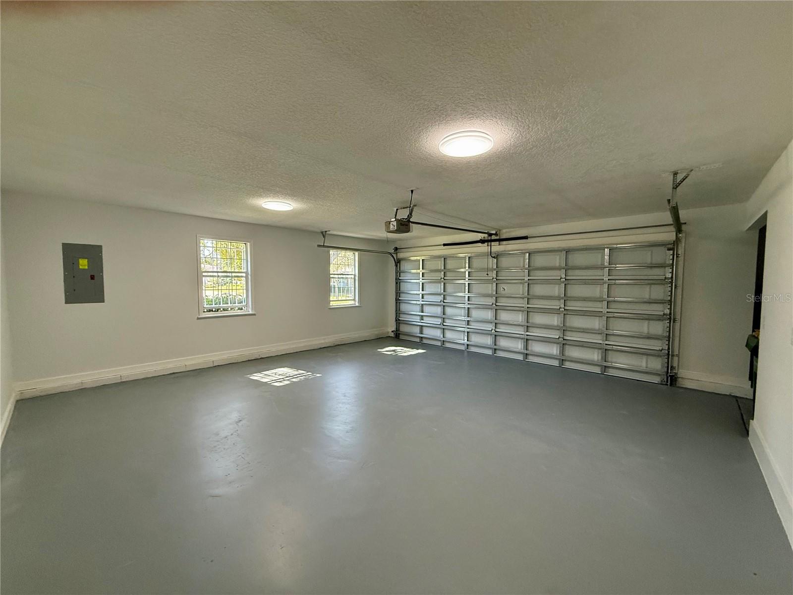 GLEN EAGLES GOLF VILLA - Residential Lease