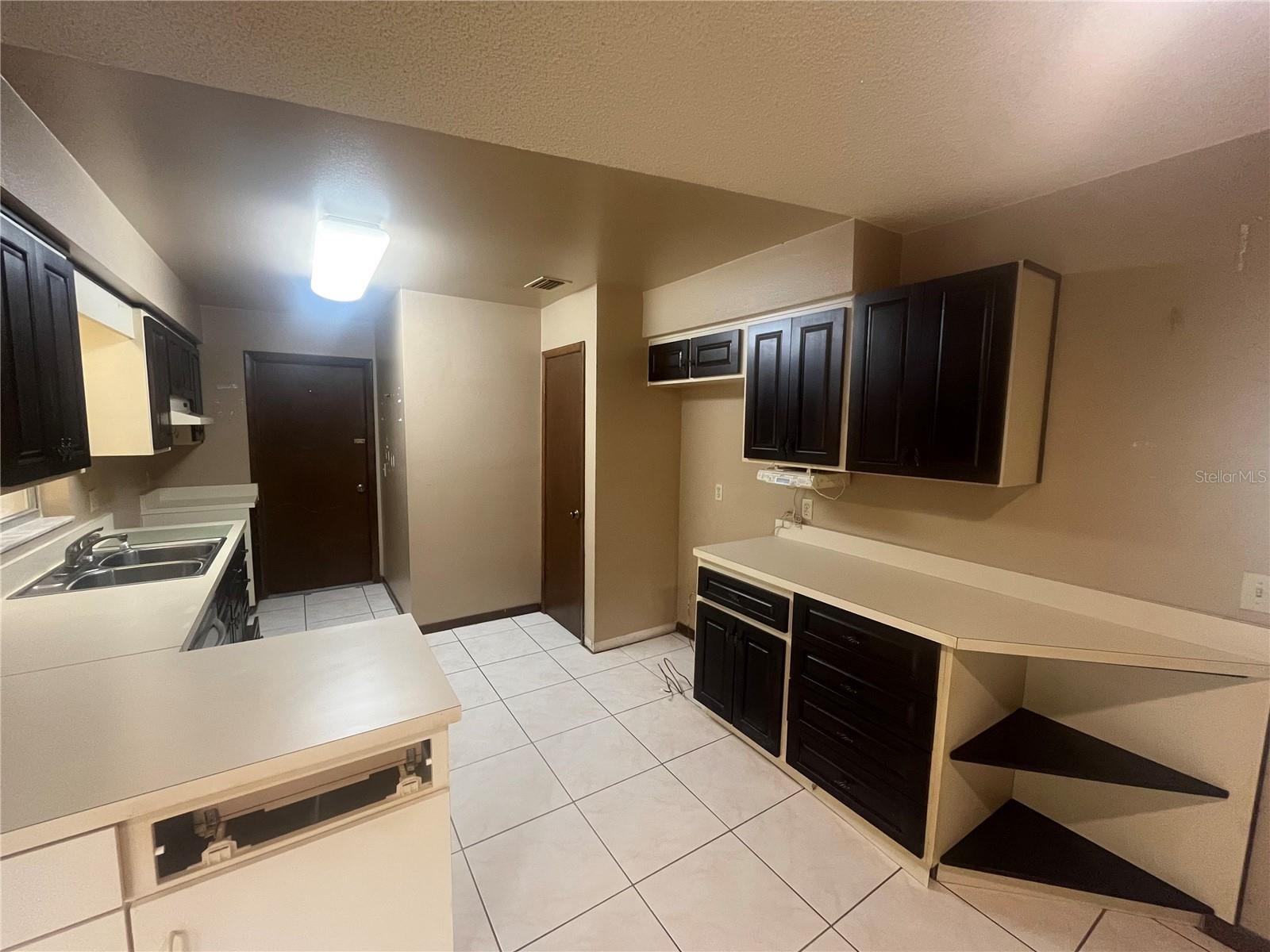 630 W BLUE LAKE TERRACE