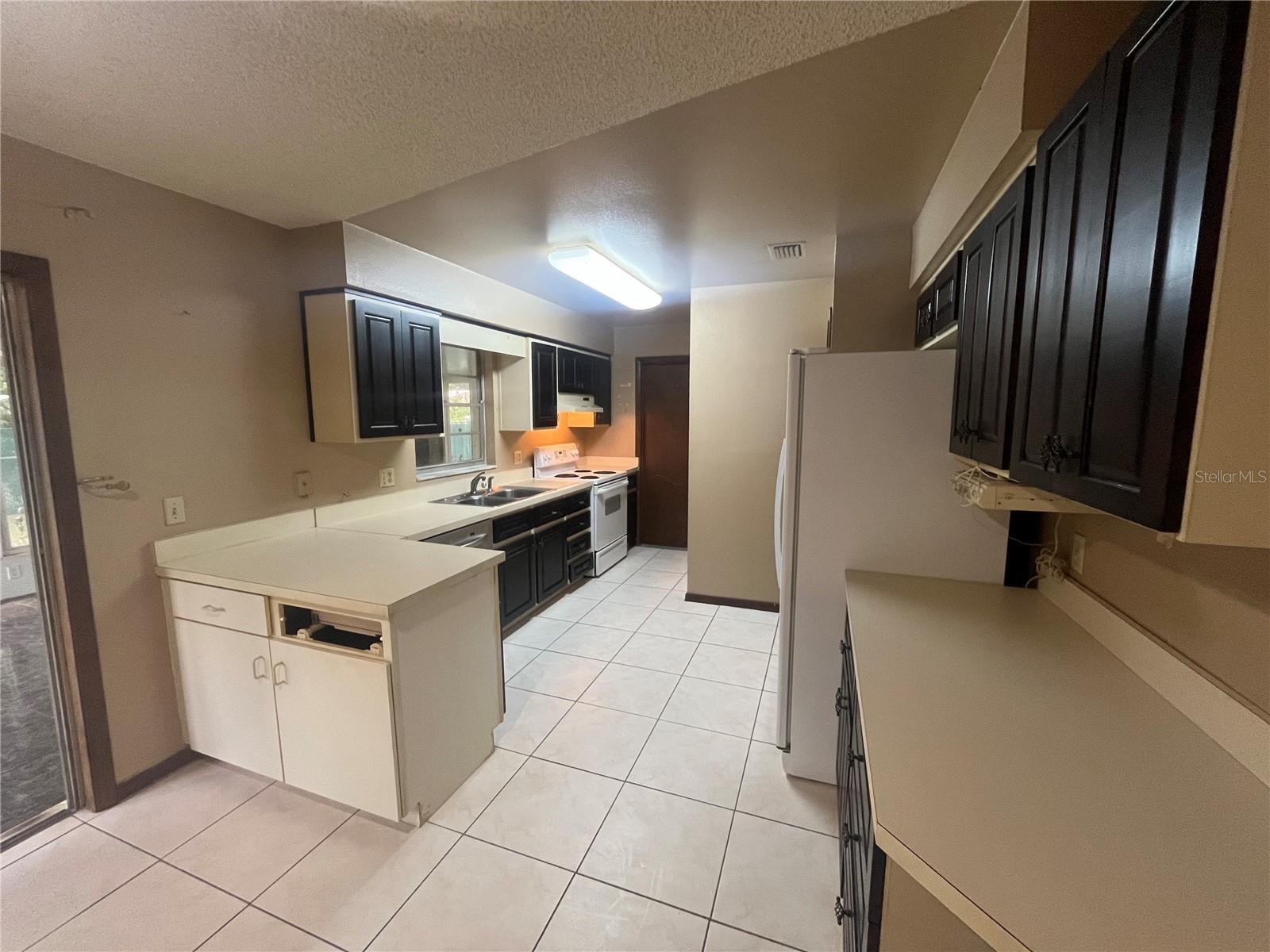 630 W BLUE LAKE TERRACE