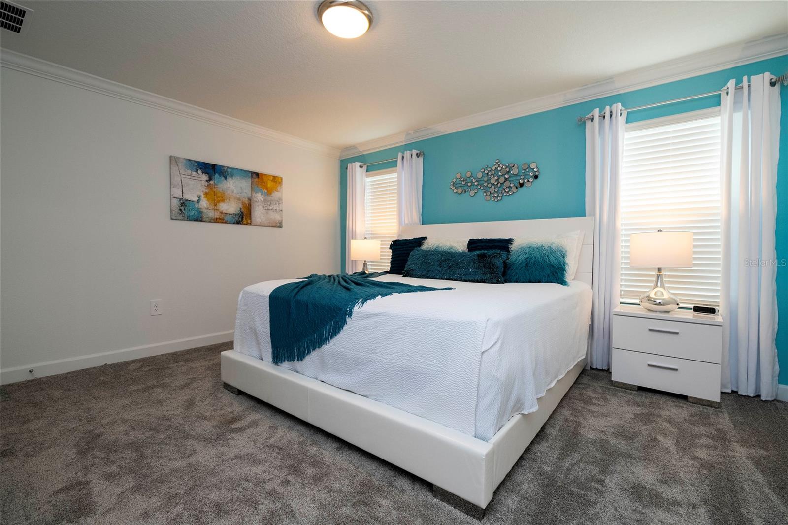 STOREY LAKE THE COVE - Residential
