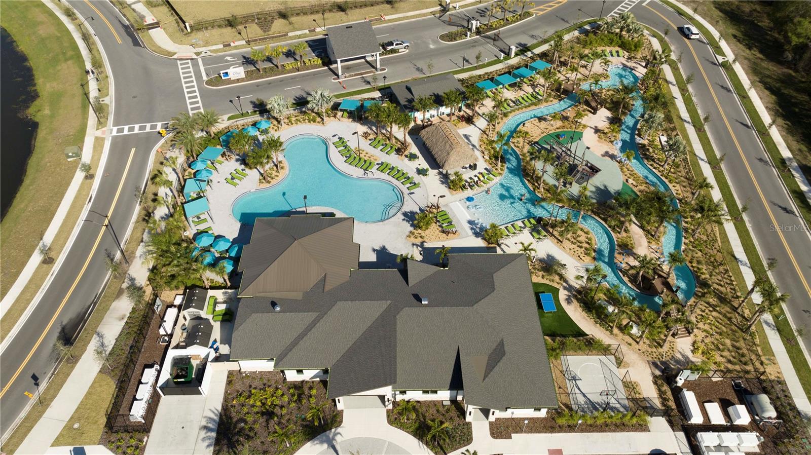 STOREY LAKE THE COVE - Residential