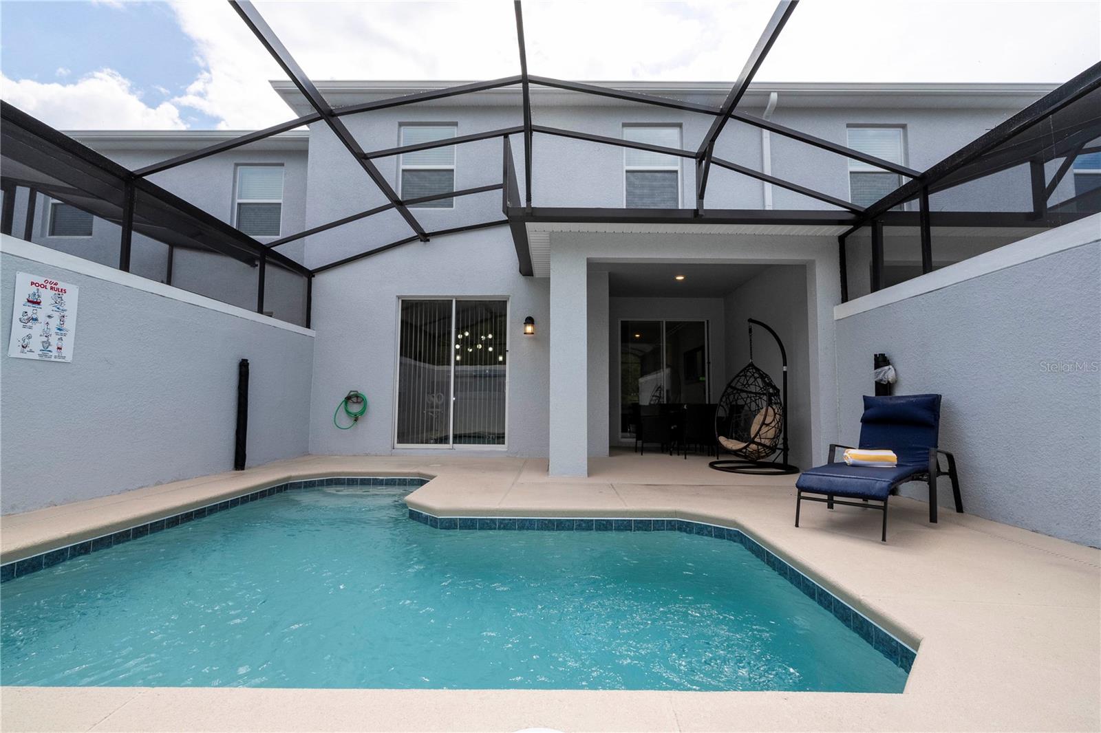 STOREY LAKE THE COVE - Residential