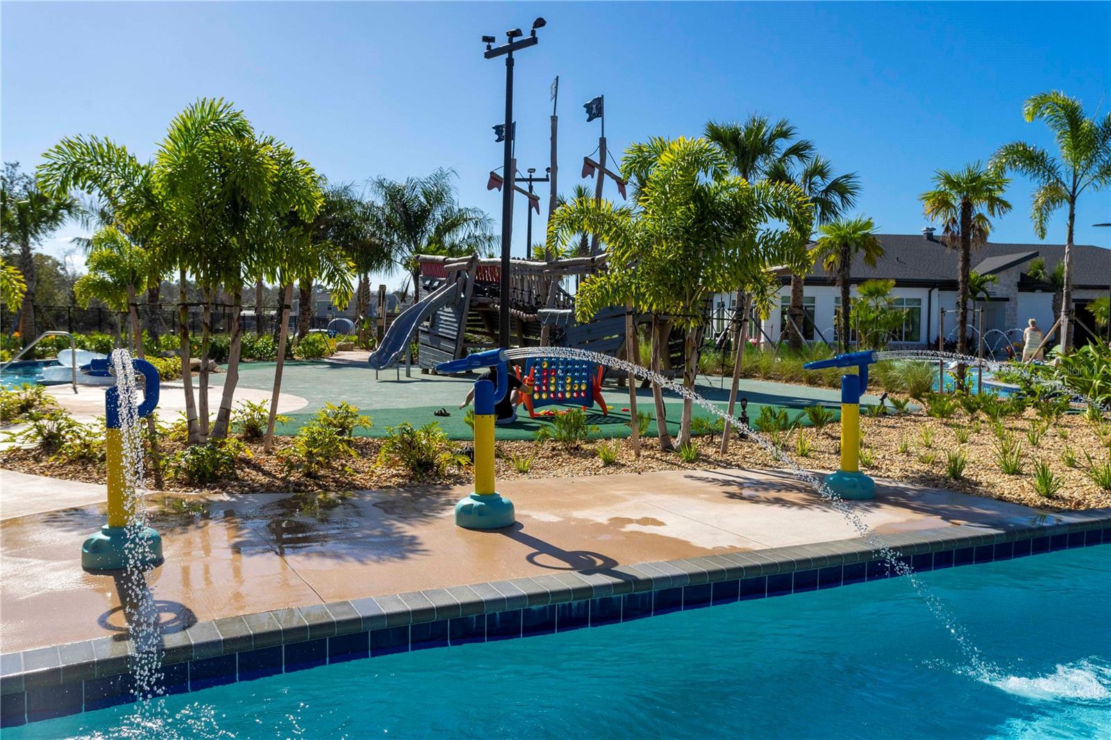 STOREY LAKE THE COVE - Residential