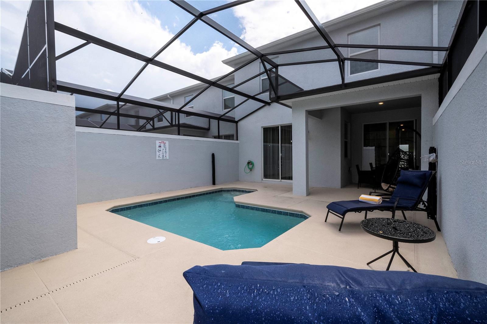 STOREY LAKE THE COVE - Residential
