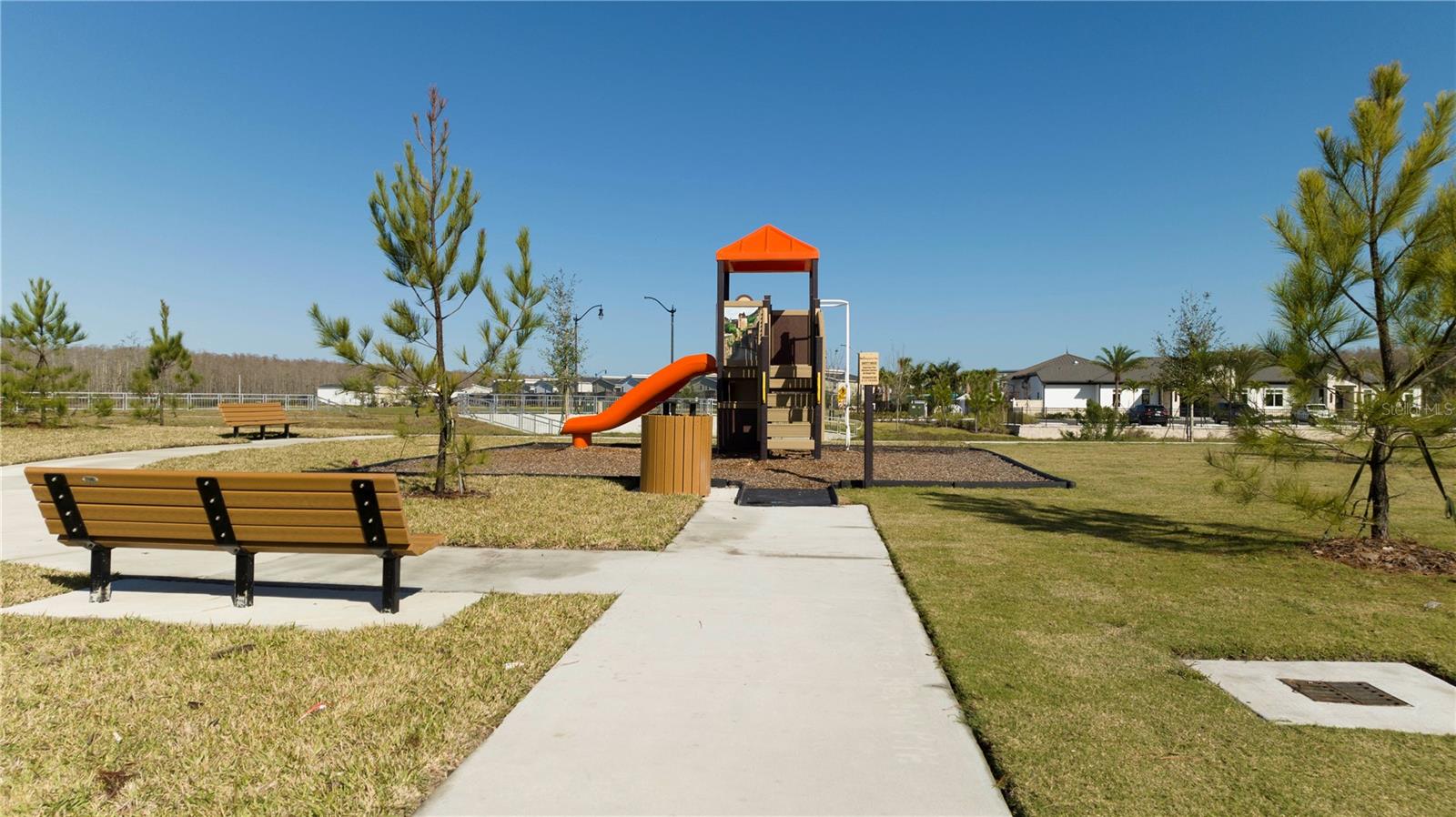 STOREY LAKE THE COVE - Residential