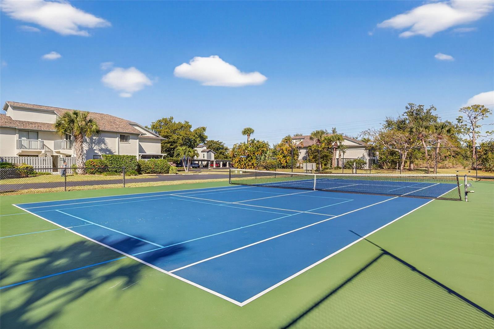 NEWPORT GLEN CONDO PH 01 - Residential